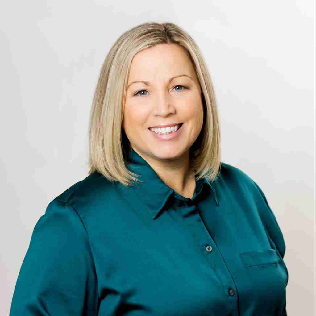 Strong, confident and expert therapist in the state of new jersey who works with eating disorders, anoerxia, bulimia, binge eating, ARFID, and other difficulties. Has great results also with OCD, depression and anxiety near Summit.